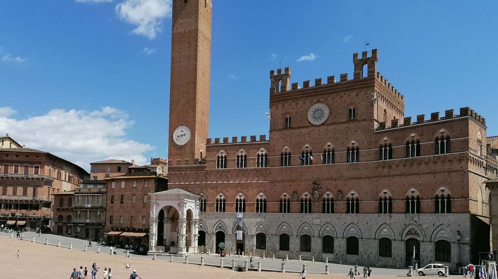 Rome Fiumicino Airport to Siena Private Transfer