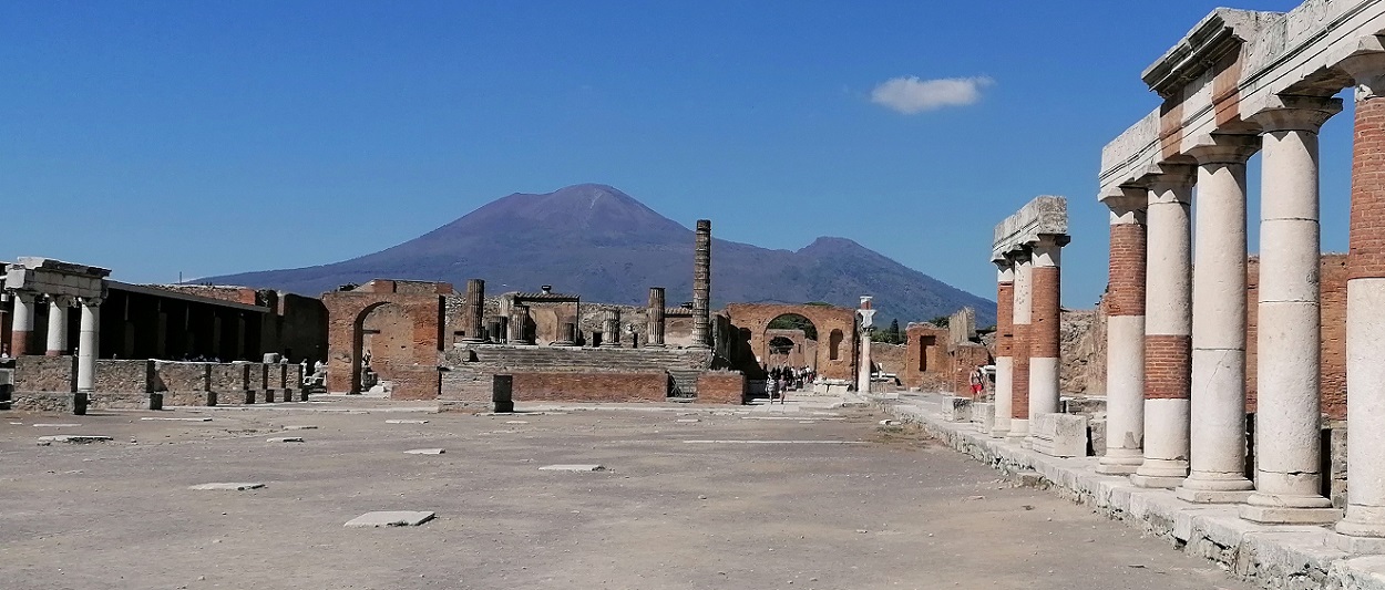 Day Trip from Sorrento to Pompeii Herculaneum and Vesuvius