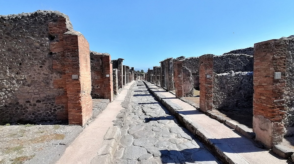 Positano to Pompeii Private Half Day Trip