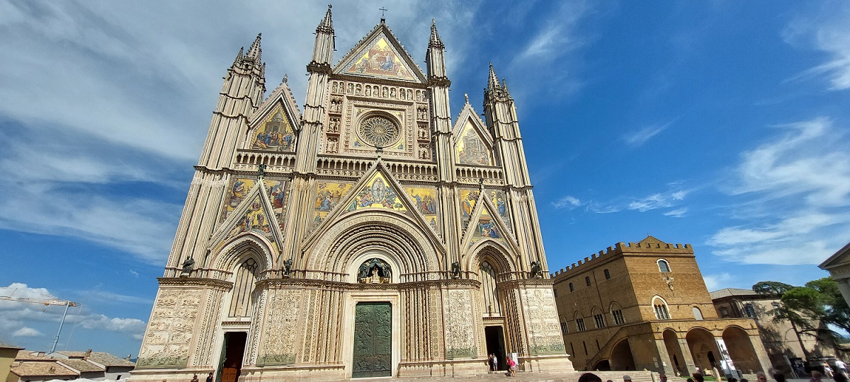 Rome to Assisi and Orvieto Private Day Tour