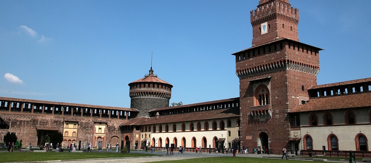 Milan Tour Sforza Castle and Pinacoteca Ambrosiana