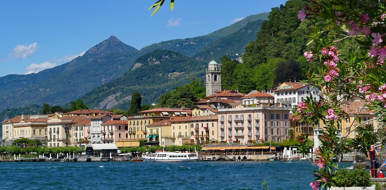 Private Tour Around Lake Como with Guide and Driver