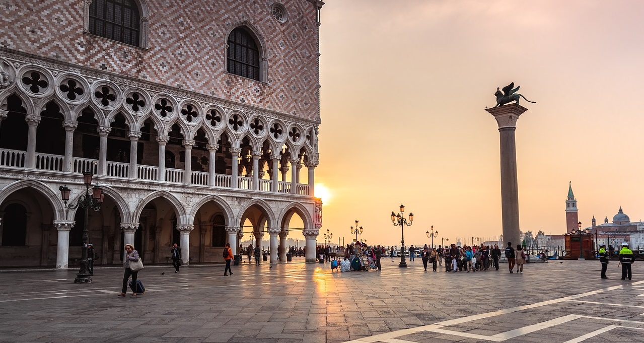Venice in One Day Private Tour from Florence