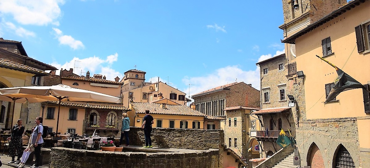 Private Tour from Siena to Cortona and Montepulciano
